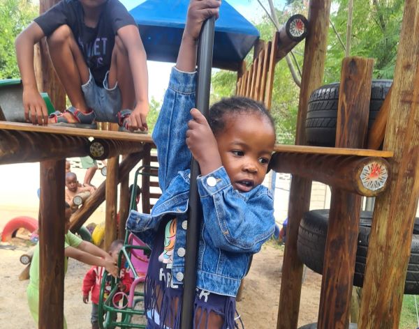 AbacusKidz Outdoor Play-3